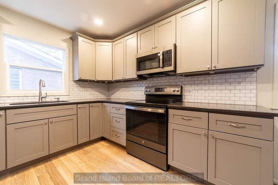716 s blaine grand island  ne 68803 a 6