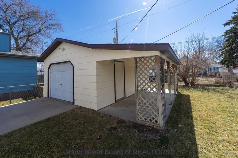 1821 w 11th st grand island ne 68801 a 7