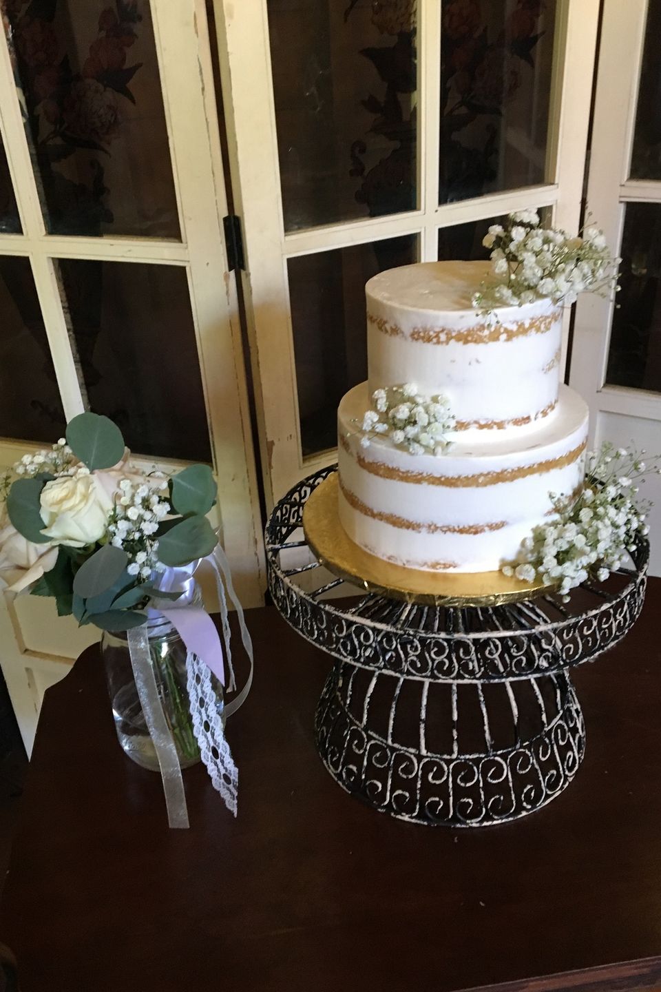 Lf wedding cake flowers 4