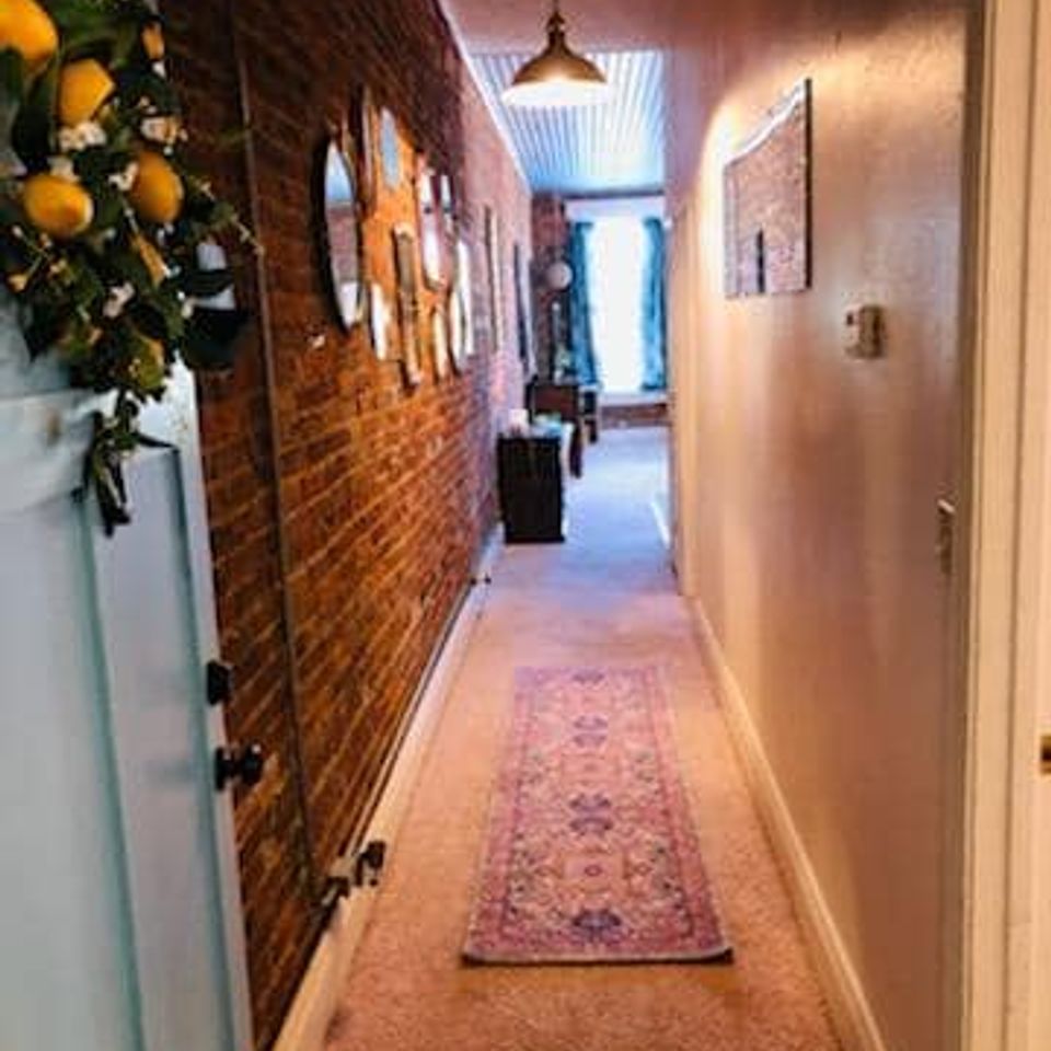 Dowtown loft for rent hallway