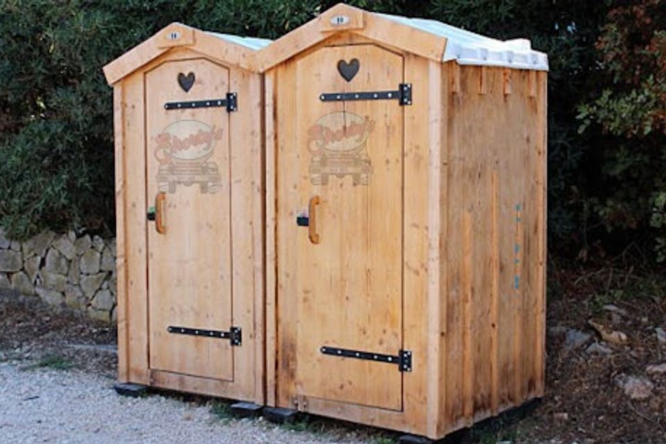 portable toilet rental in north carolina