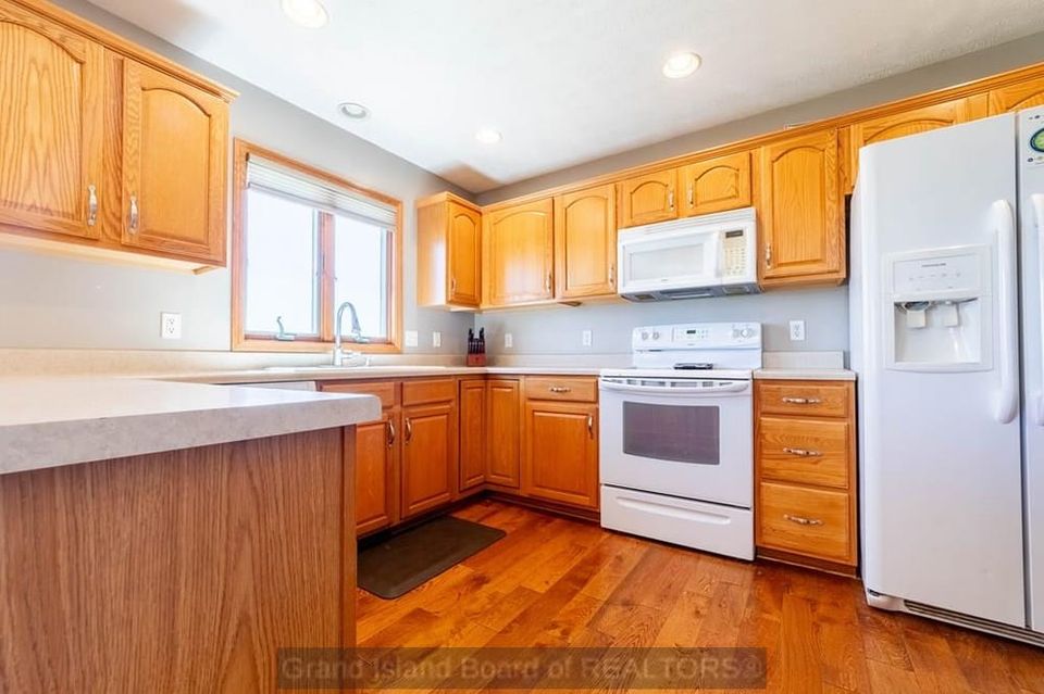 911 e south st b 1