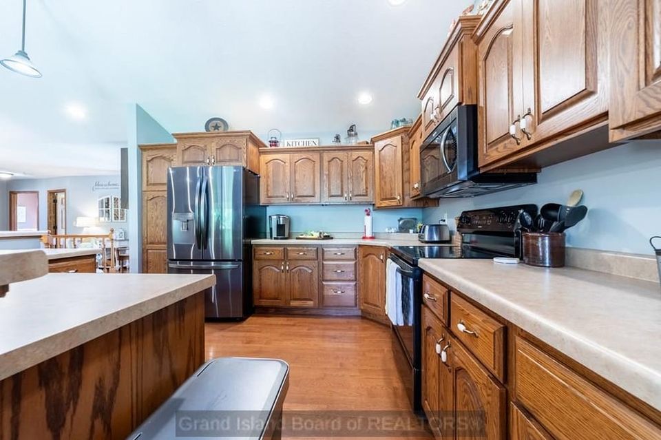 817 esther st fullerton ne a 6