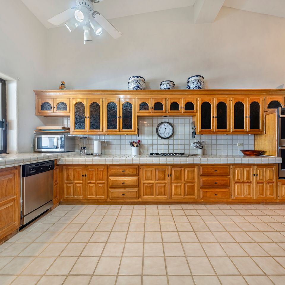 Arcos kitchen