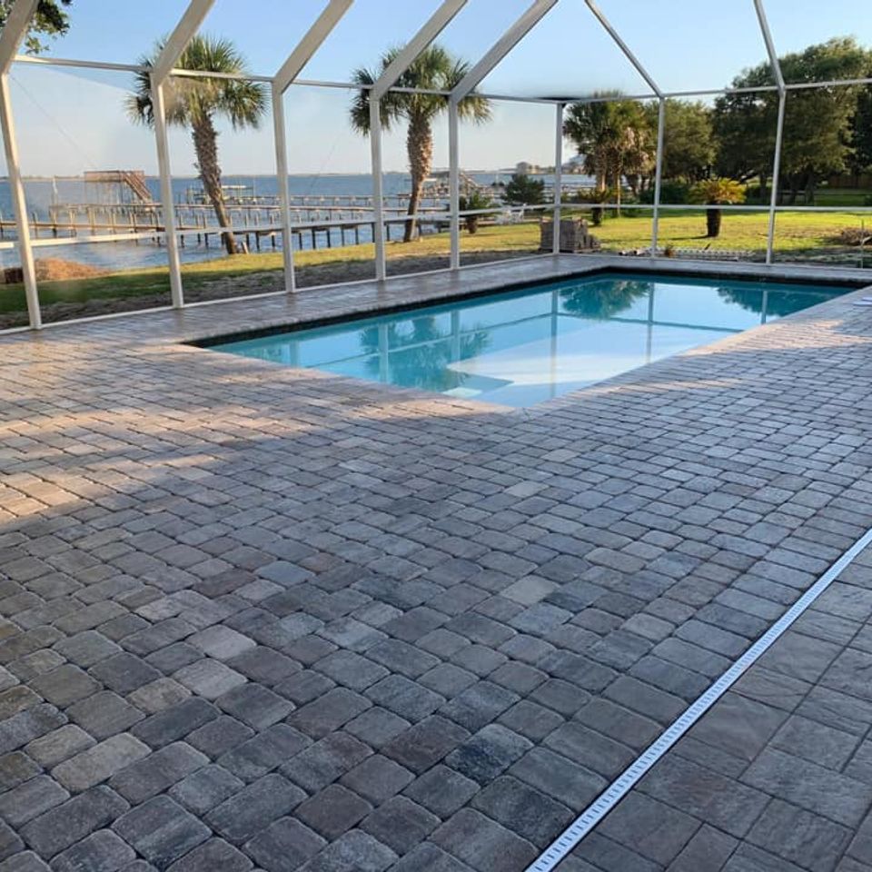 Pool deck finished 4
