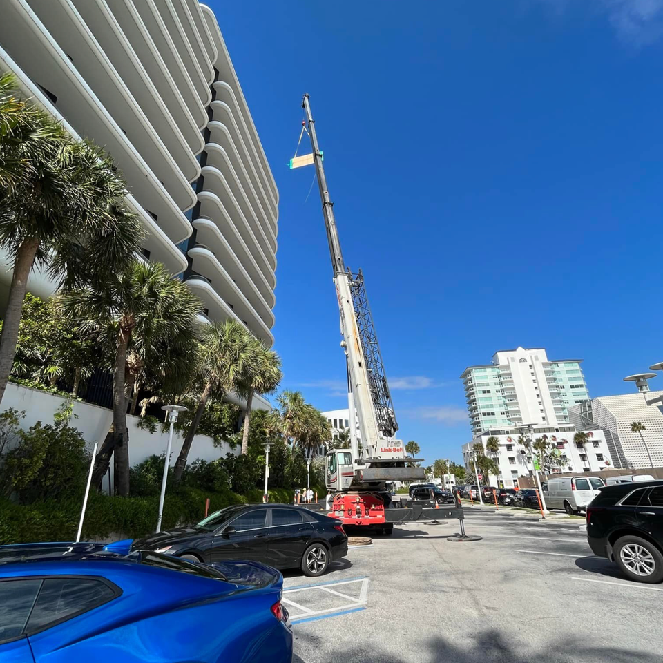 Construction equipment crane services