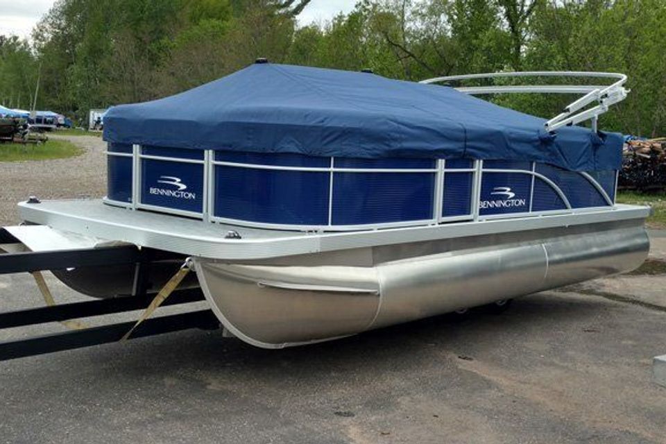 Home spt imgs pontoon restorations 1920w