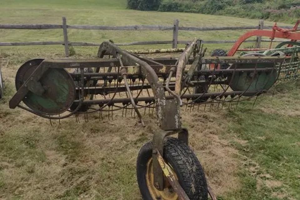 John deere 640