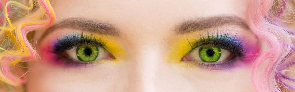 Fantastic color selection of eye makeup