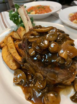 Cg 10 lamb with mushroom sauce