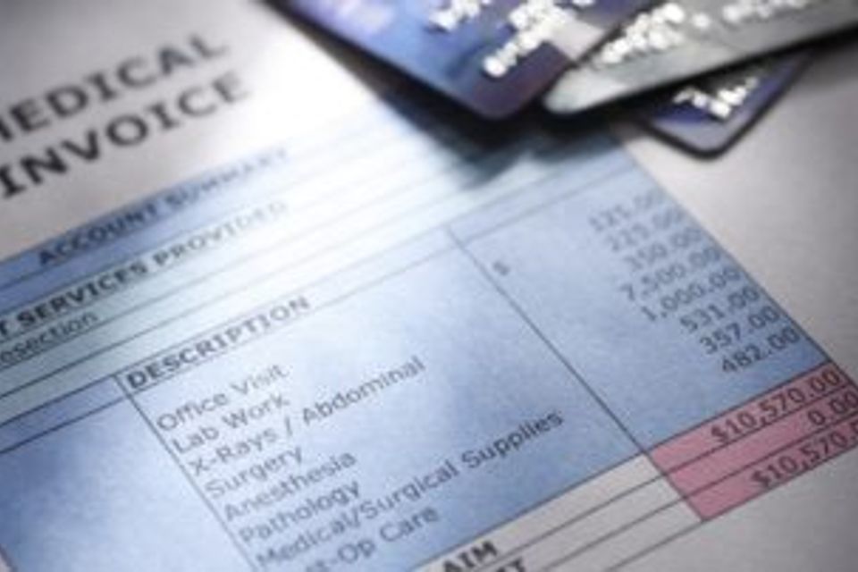 Medical bills image 320x202