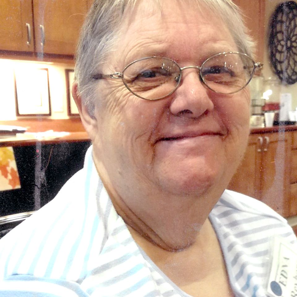 Edna reyhons