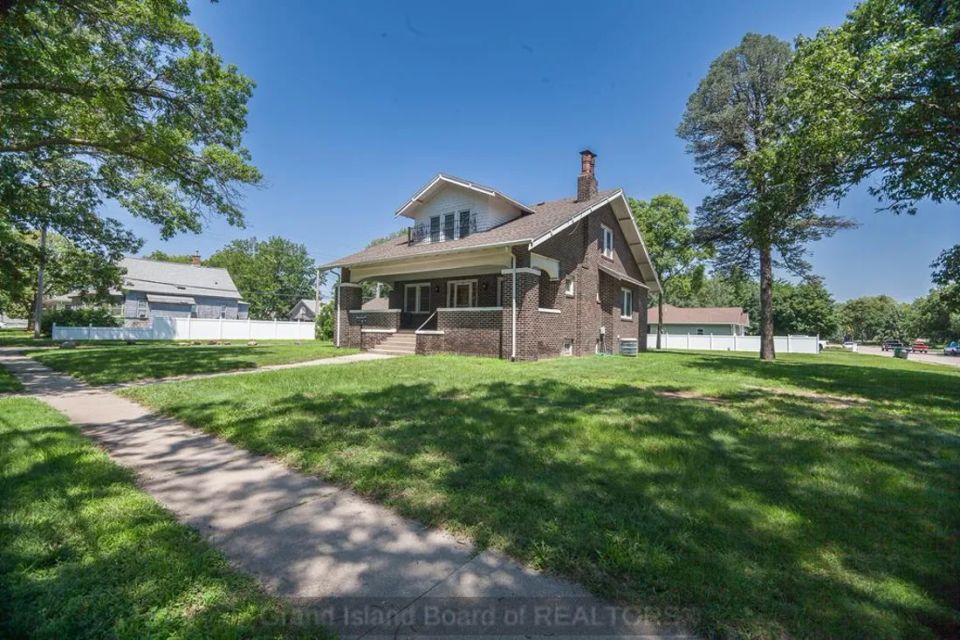 2104 w state st grand island g 4