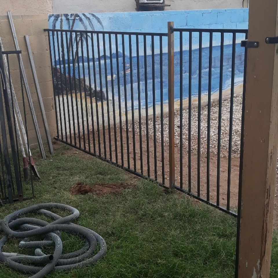 Poolfence