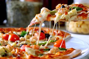 Pizza 5179939 640