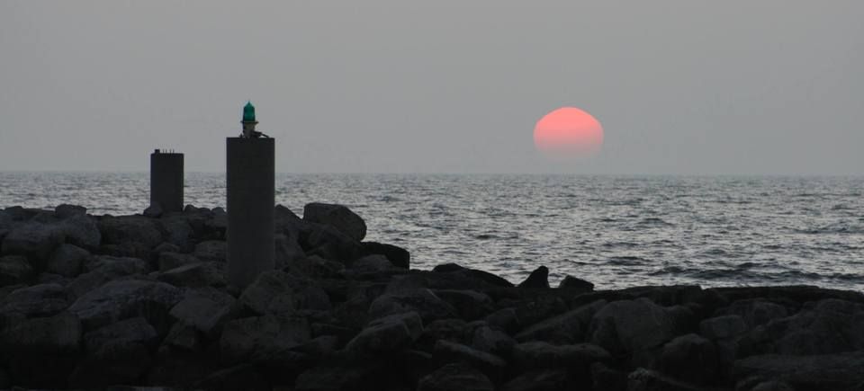 Sunset on lake 20180405 2092 vqhdsx