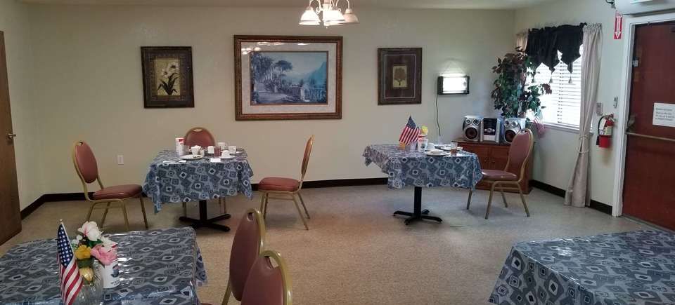 Dining (1)