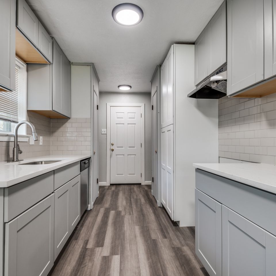 1720 western park dr dallas tx 75211 high res 13