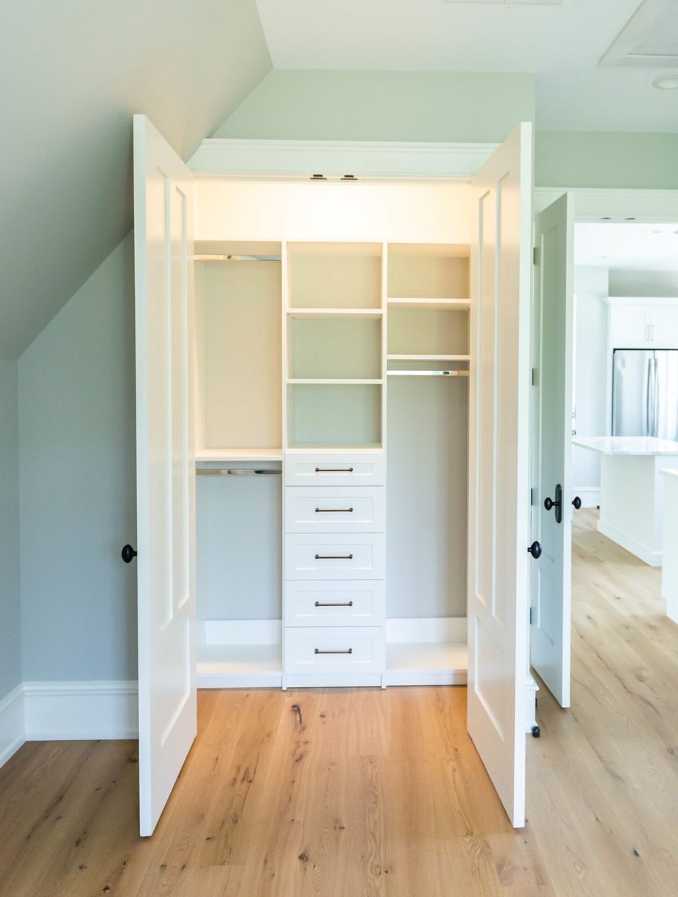 Copy of diplomatclosets tylerlane 63 1.jpg