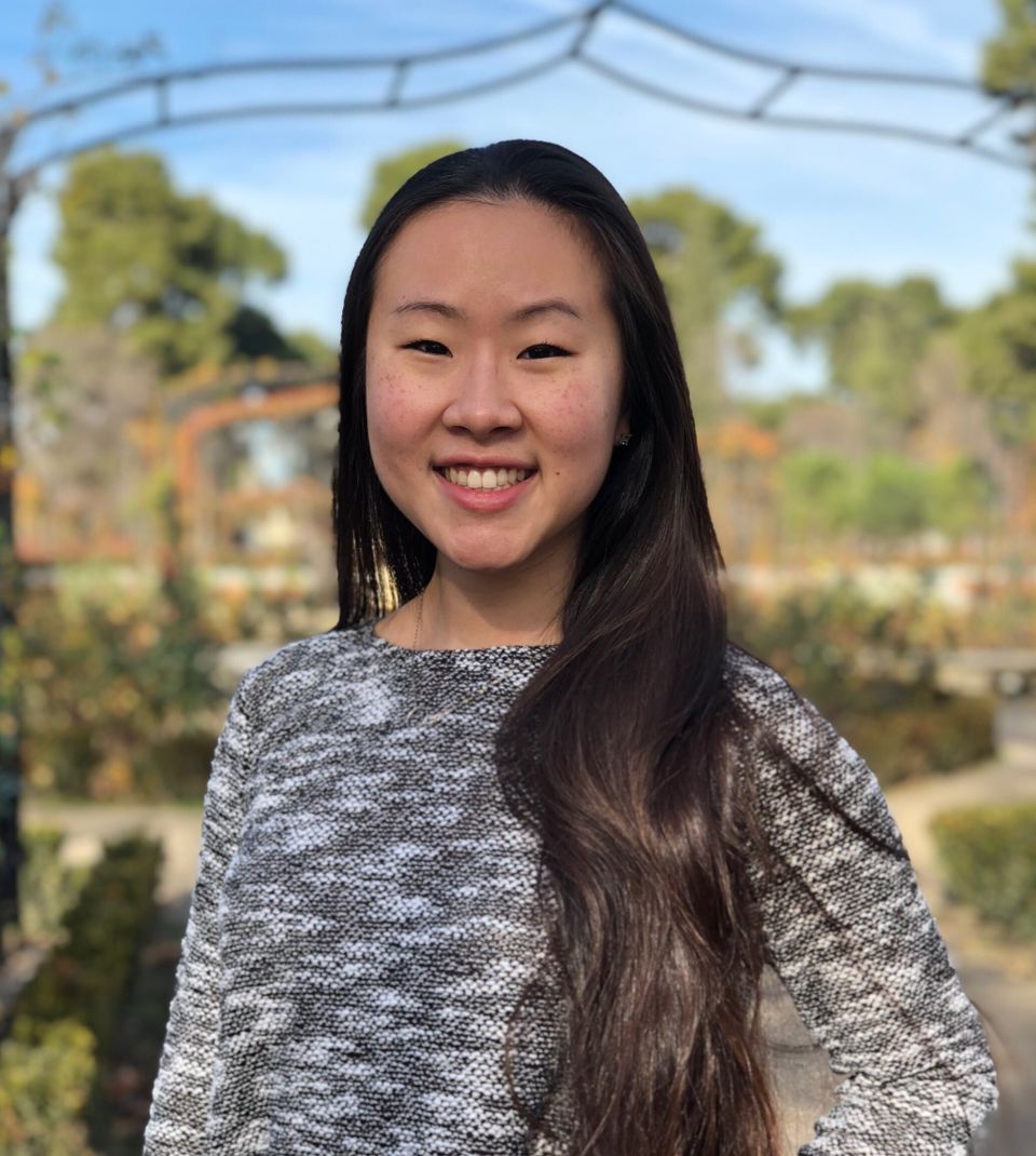 Shirley wang headshot