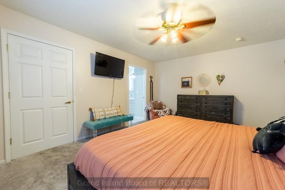 15 via trivoli grand island  ne 68803 b 9