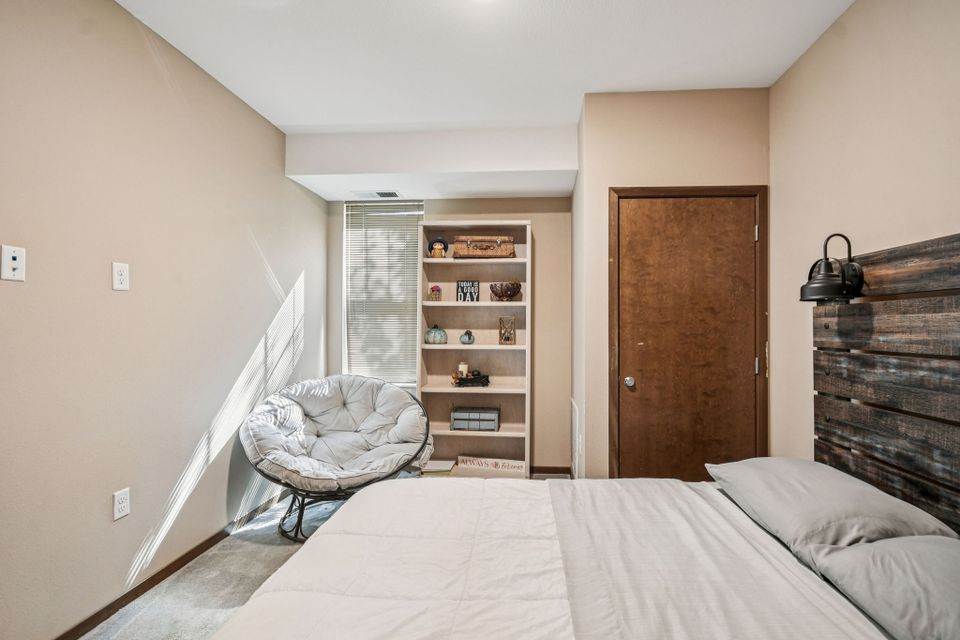 14 web or mls old hudson rd unit 106 014