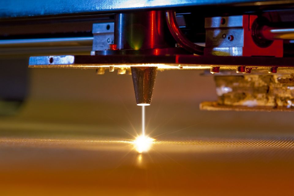 Laser cutting machine
