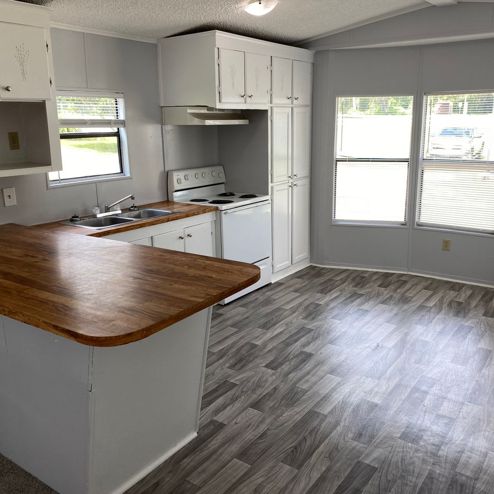 Lot 92 kitchen sink