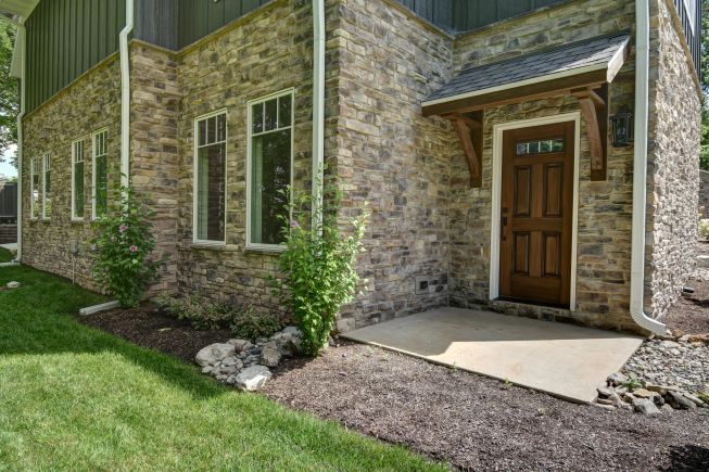 Morningway apartment entrance