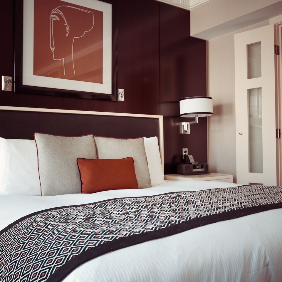 Hotel room g1fc662dd7 1920