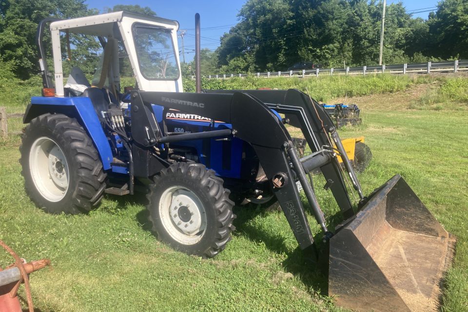 Farmtrac right