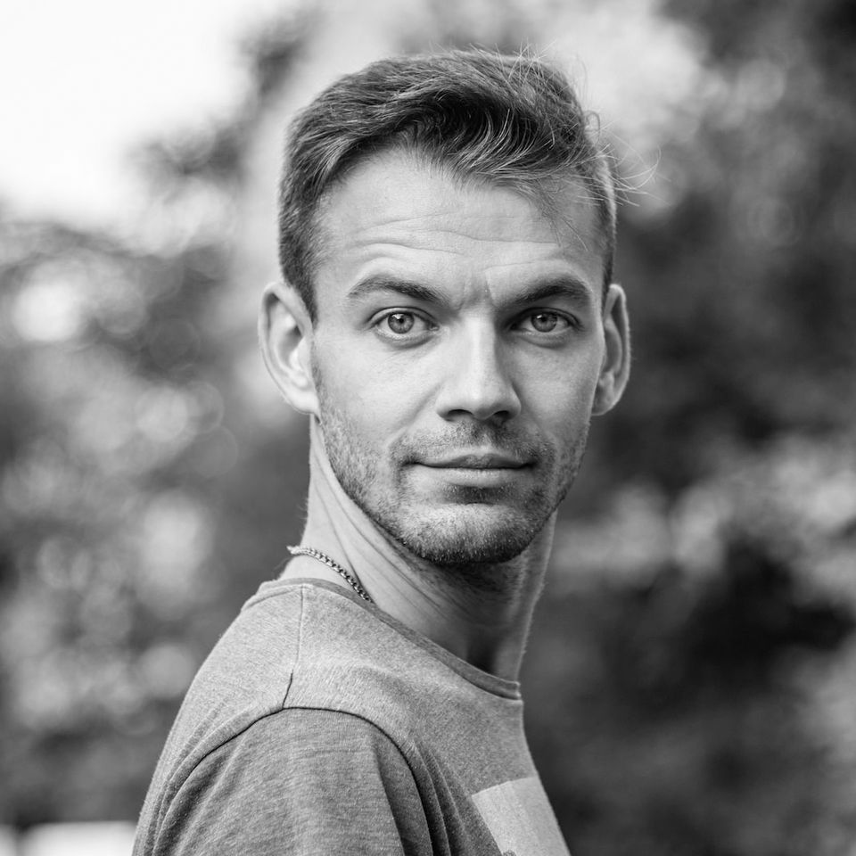 Nick romanov pe7wh0vknak unsplash
