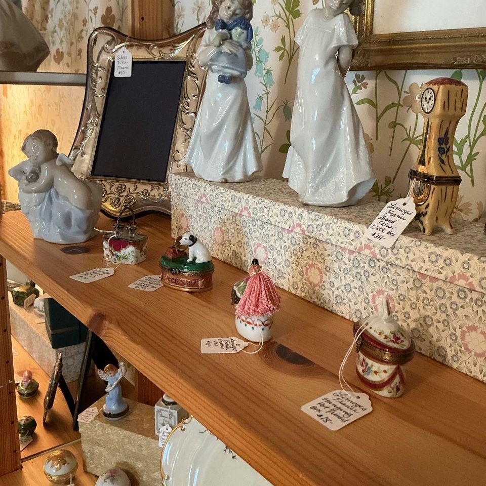Larrison estate sales woodfield cincinnati078