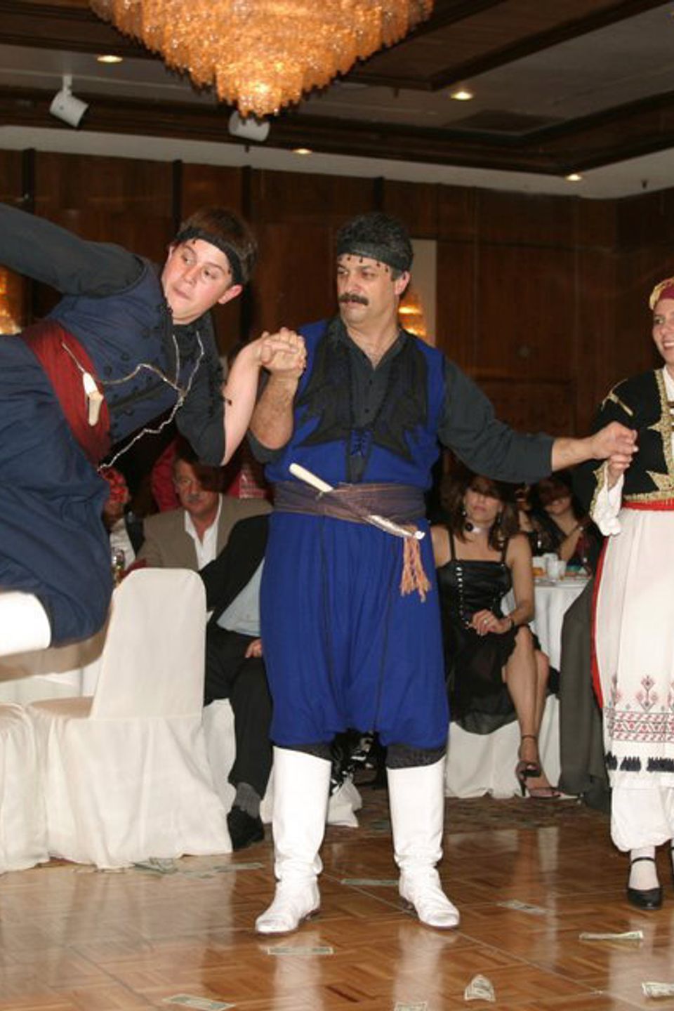 2004 achilleas