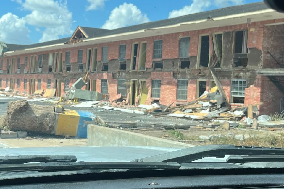 Hotel demolition   harlingen6