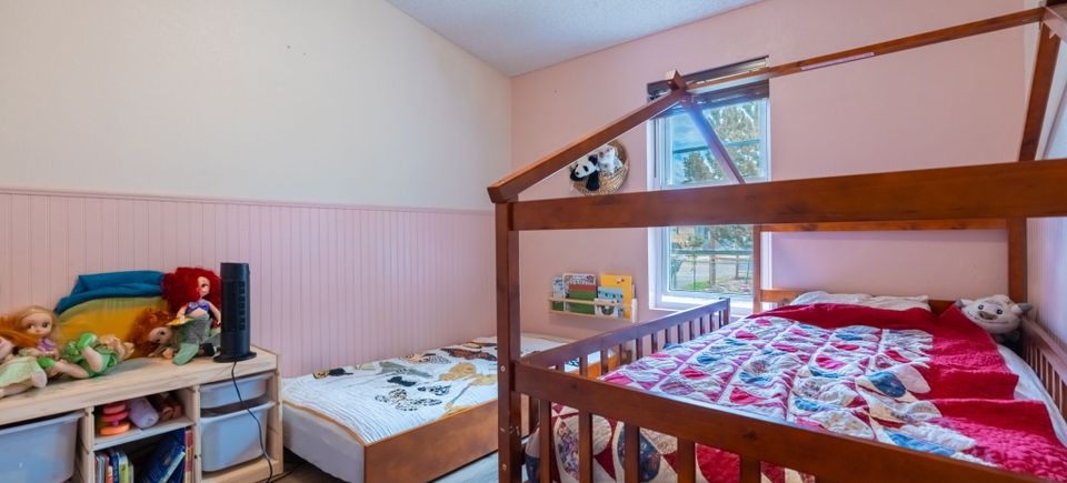 30 web or mls 8 bassick ln 30