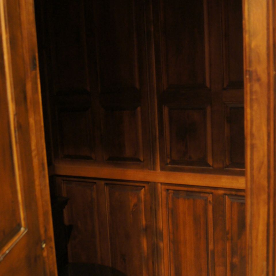 Alford bathroom