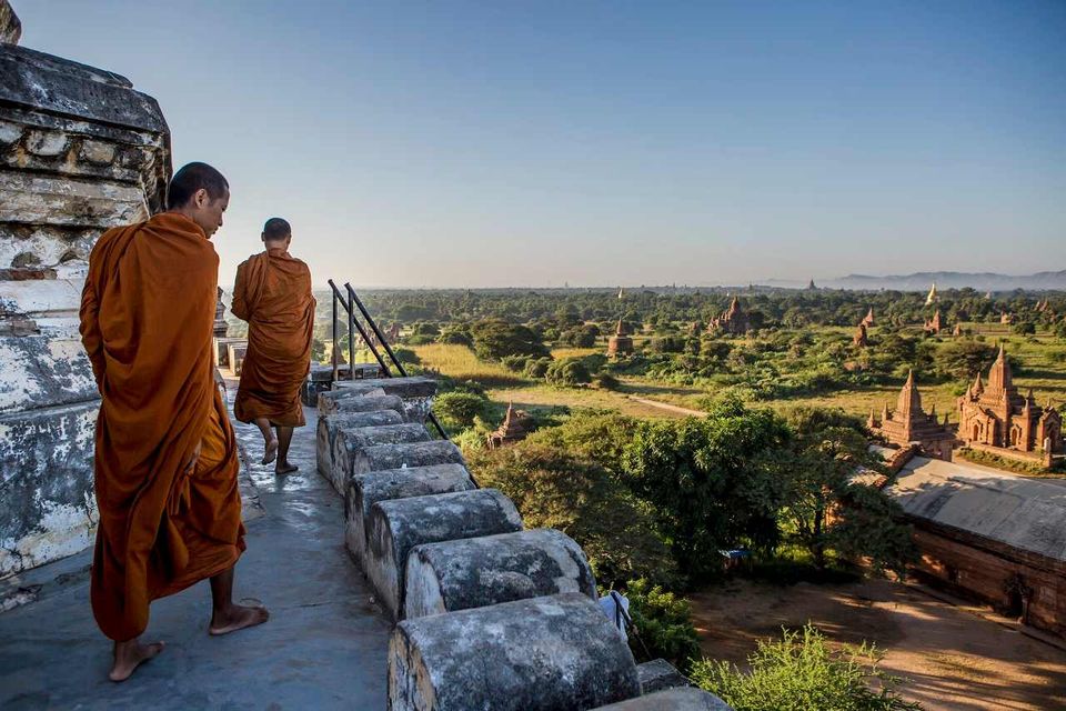 Burmabagantemplemonks