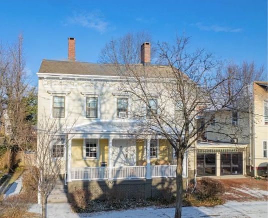13 Maine St New Brunswick 📍 0.2 Miles 5 Bedrooms 1.5 Bathrooms