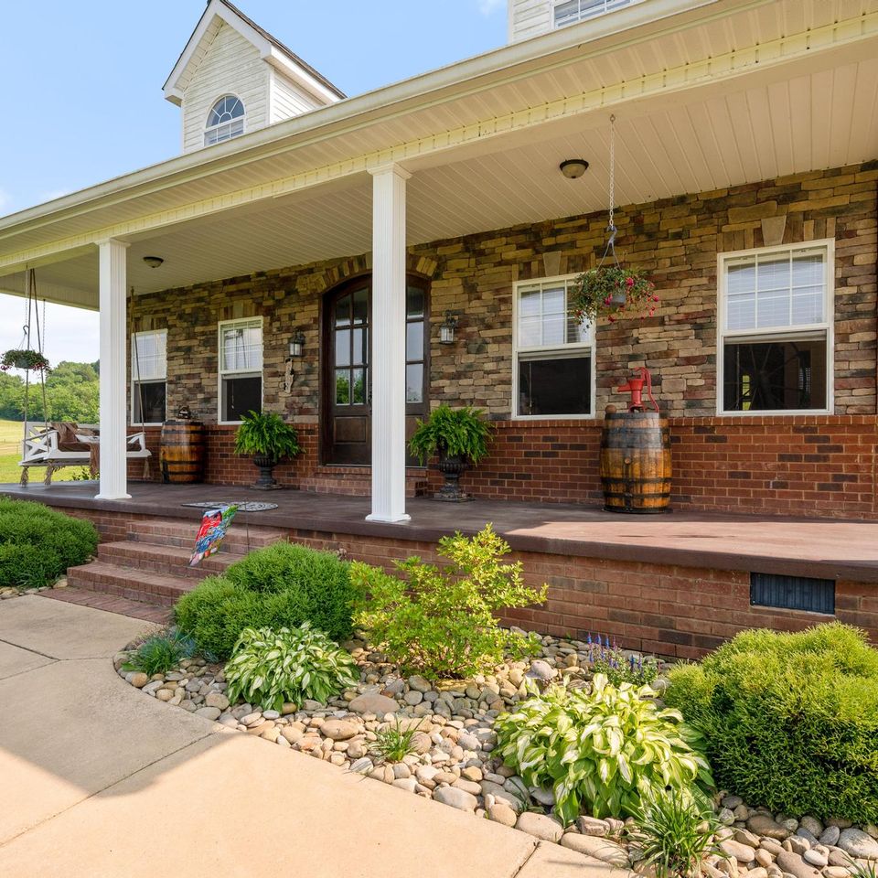 2282 abernathy rd 16