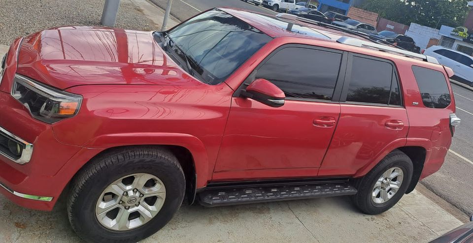 Toyota 4runner red angle
