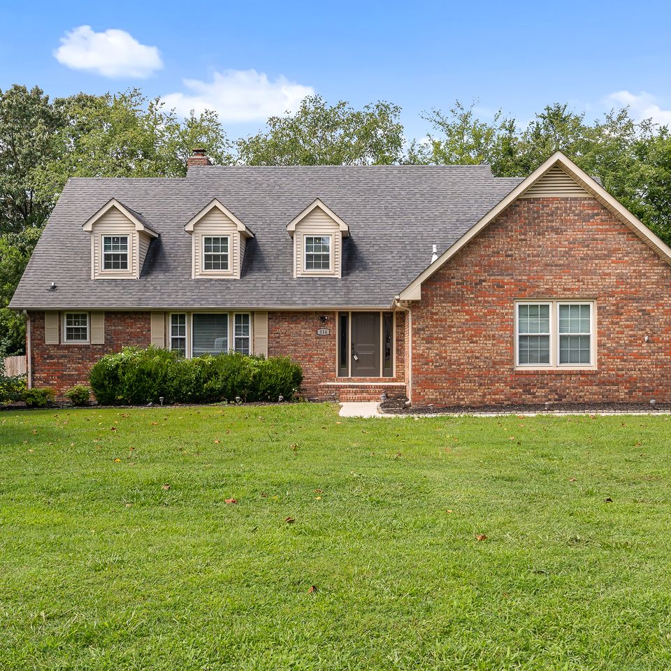 114 jamestown rd 33