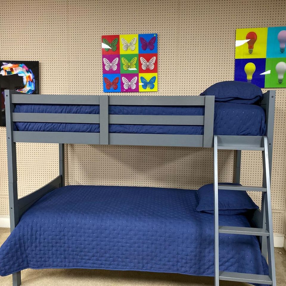 Gray bunkbed front