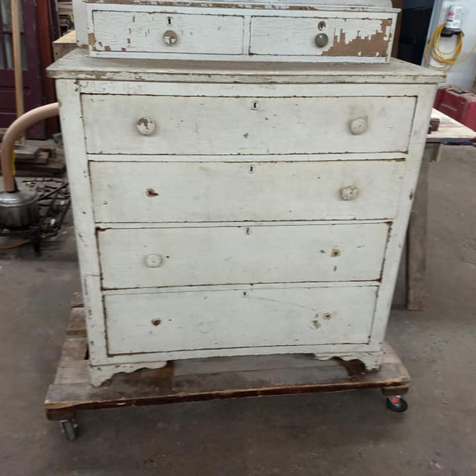 Before dresser russell