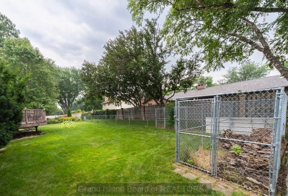 3127 woodridge blvd grand island ne 68801 e 4