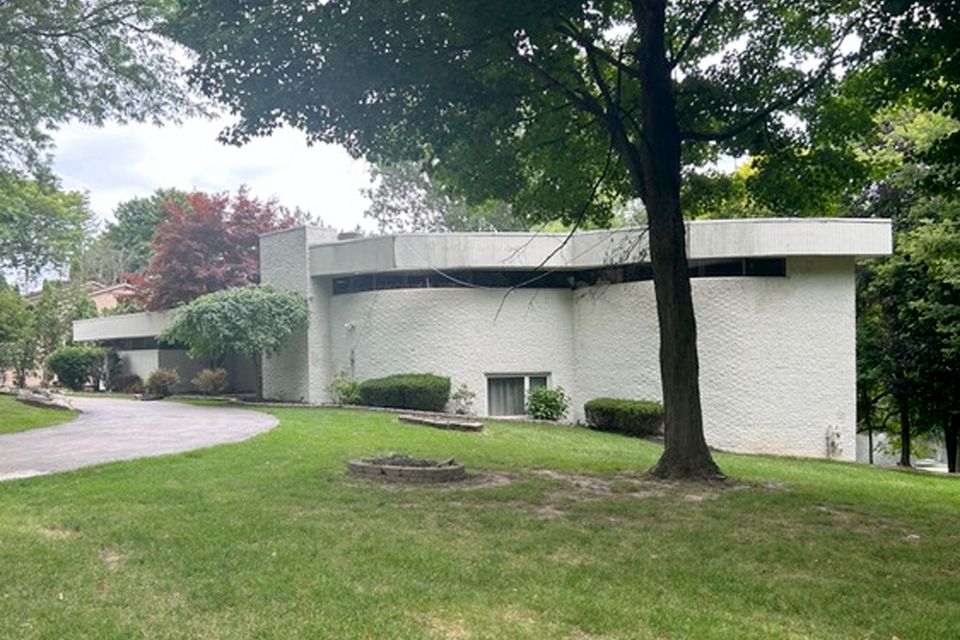 Modern residential home