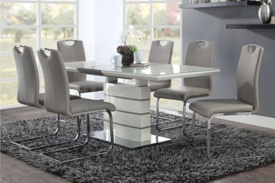 5599 dining  m