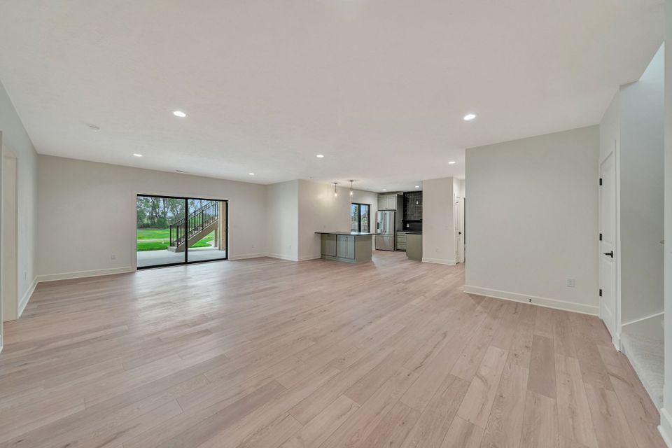 3611 tree line dr 66