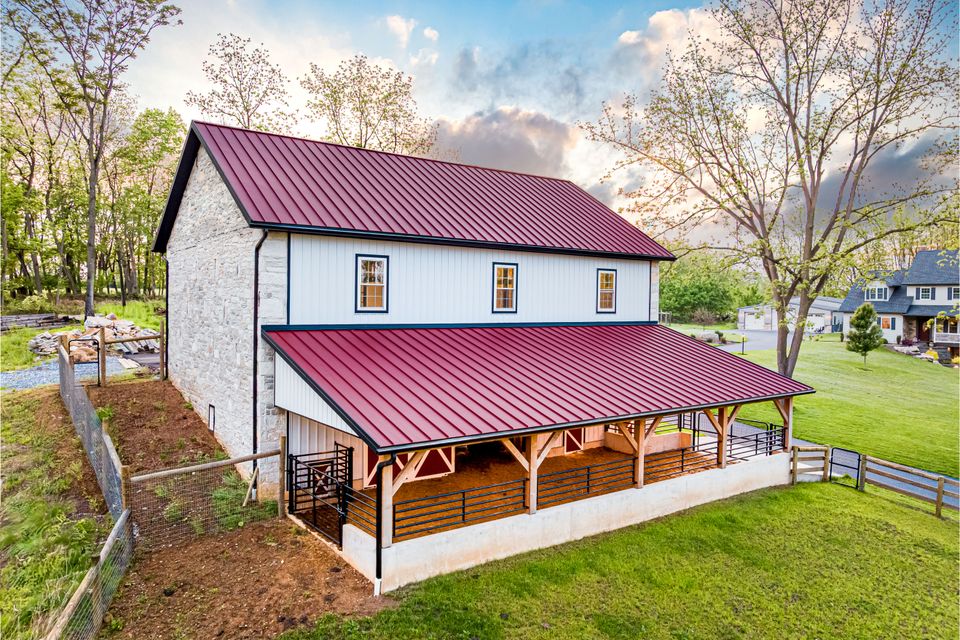 Tim nolt   barn (7)