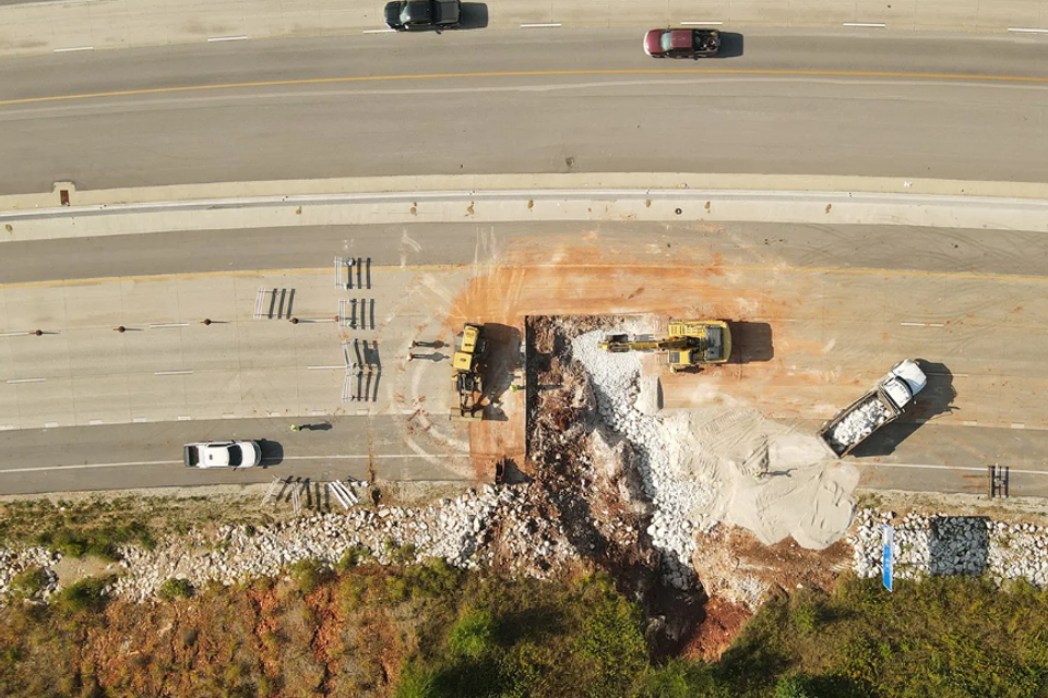 Sinkhole on hiway 60